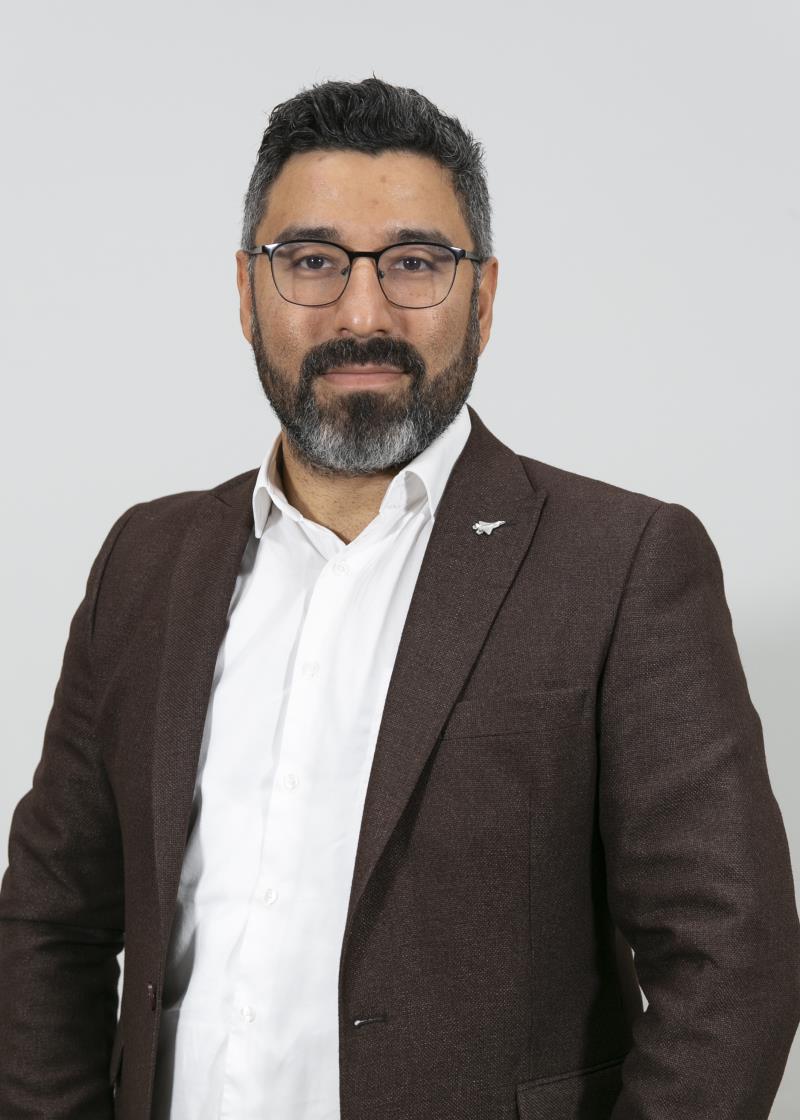 Arif Emre ÖZDEMİR